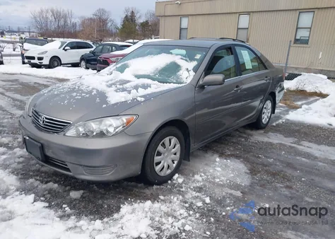 2006 Toyota Camry Le z USA, uszkodzony, nr VIN 4T1BE32K36U692617